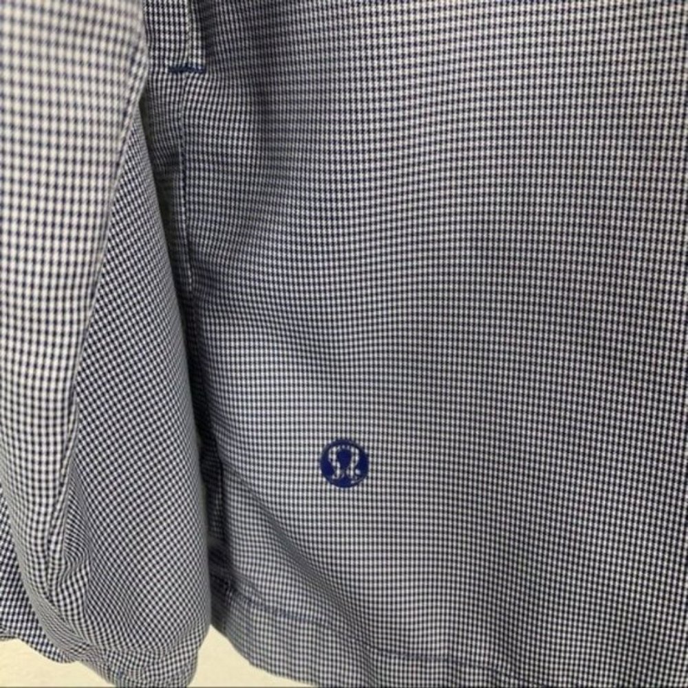Lululemon Man’s Windbreaker Zip Up Jacket Medium Hooded Blue - Picture 5 of 8